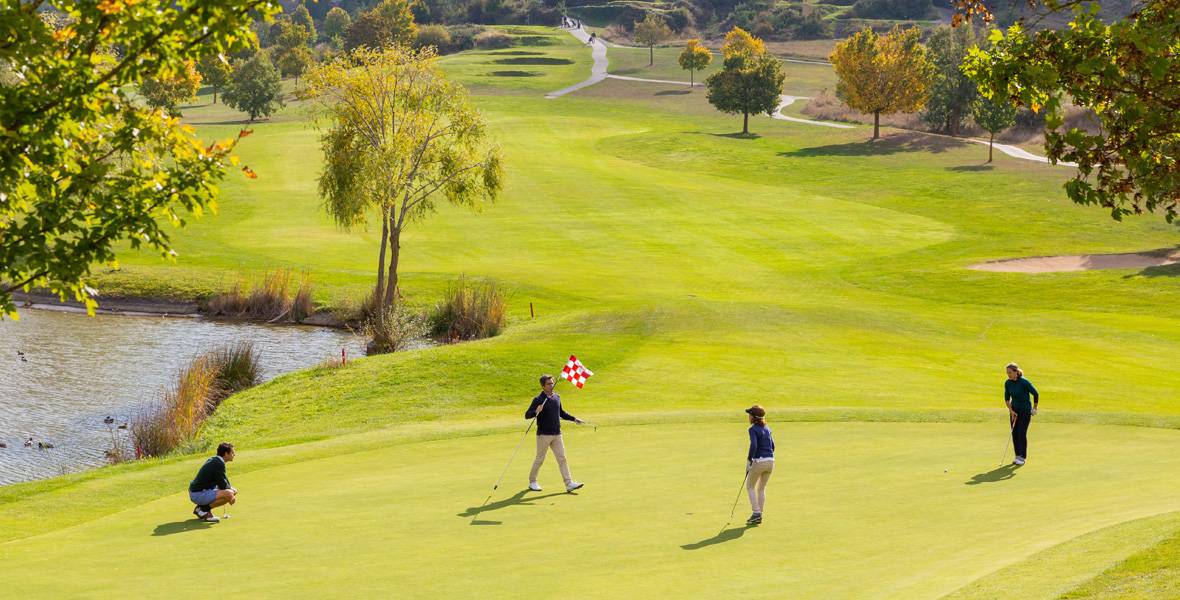 Participantes del VI Torneo de Golf Niños Contra el Cáncer Imagen de participantes del VI Torneo de Golf Niños Contra el Cáncer, programa de la Clínica Universidad de Navarra.