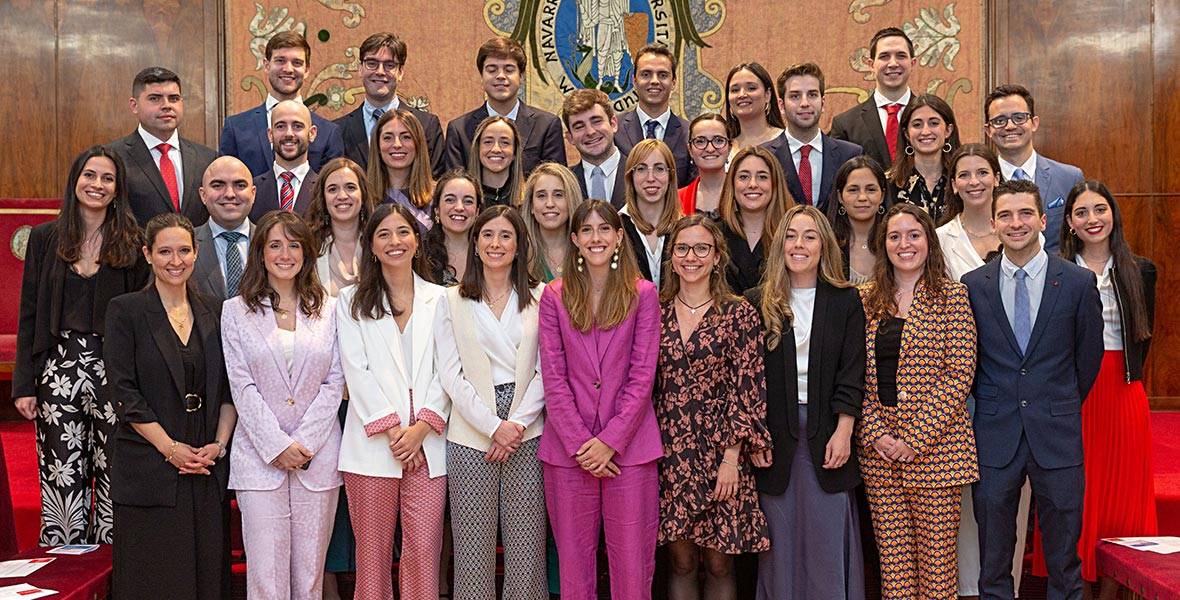 Despedida residentes 2023. Clínica Universidad de Navarra Imagen de los residentes que acaban su formación en la Clínica Universidad de Navarra en el año 2023.