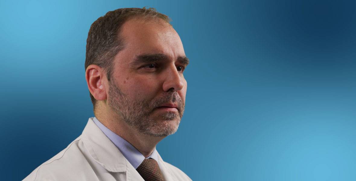 Doctor Enrique Aubá, especialista en Psiquiatría de la Clínica Universidad de Navarra, aborda la prevención del suicidio. 