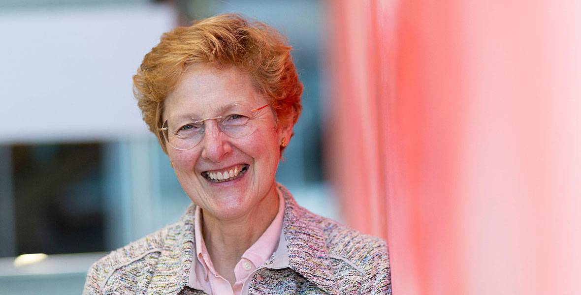 El trabajo sobre el tratamiento de la obesidad liderado por la Dra. Gema Frühbeck, mejor investigación clínica de 2023 para la Real Academia de Medicina Img de la Dr. Frühbeck utilizada para ilustrar el premio a la mejor investigacion clinica