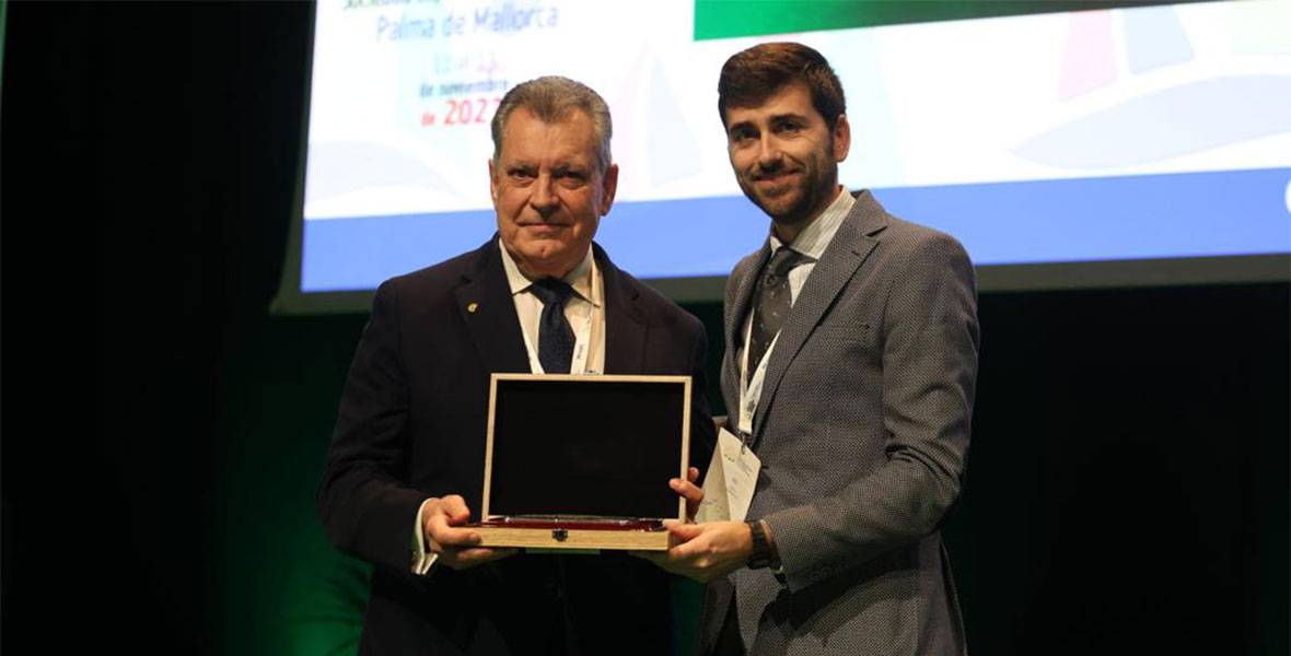 Dr. Javier Díez: “La insuficiencia cardiaca en pacientes renales crónicos está infradiagnosticada e infratratada” Img del dr. javier diez martinez en el momento de su nombramiento como miembro de honor de la SEN
