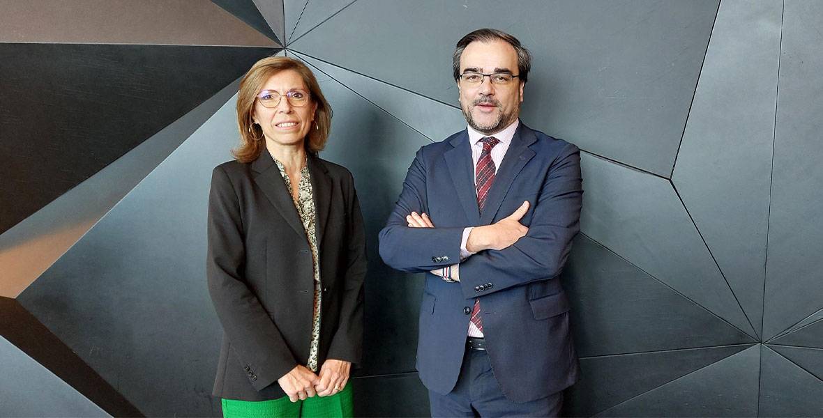Mayte Ahugetas y Jesús Rodríguez Polo, directores de RRHH de CUN Madrid y Pamplona Imagen de Mayte Ahugetas y Jesús Rodríguez Polo, directores de RRHH de CUN Madrid y Pamplona, con motivo de la noticia sobre el ranking de Merco Talento