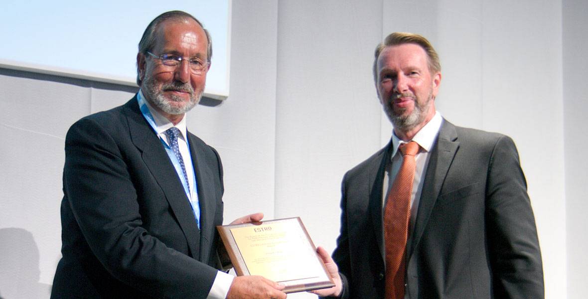 El Dr. Felipe Calvo recibe el premio “Life Achievement Award” de la Sociedad Europea de Radioterapia y Oncología 