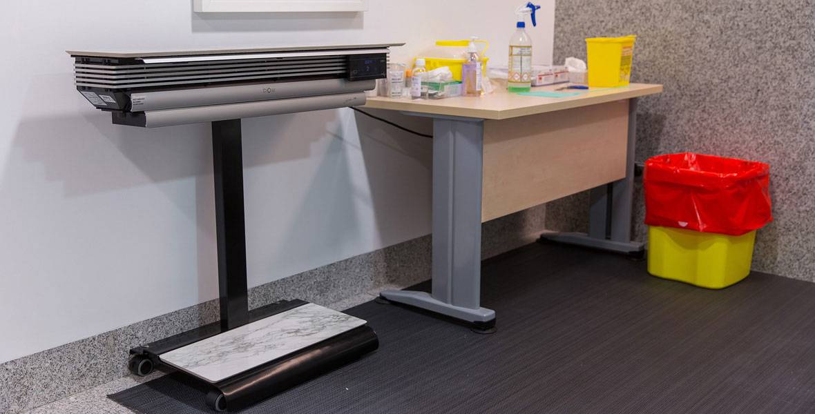 purificadores-covid-clinica Imagen de los purificadores donados por la empresa Biow a la Clínica Universidad de Navarra para la desinfección de la COVID-19.