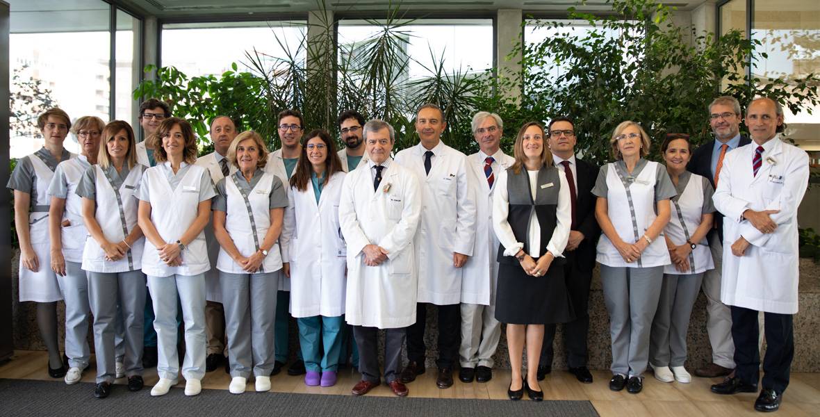 equipo-urologia-dos-sedes Imagen del equipo del Departamento de Urología de las dos sedes de la Clínica Universidad de Navarra.