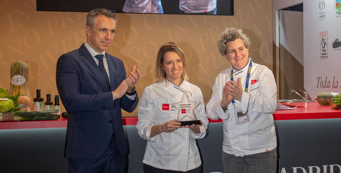 Xandra Luque Madrid Fusión 2025 La jefa de cocina y chef de la Clínica Universidad de Navarra en Madrid, Xandra Luque, ha sido nombrada embajadora de la marca de garantía de los alimentos “M Producto Certificado” de la Comunidad de Madrid en la XXIII edición de Madrid Fusión.