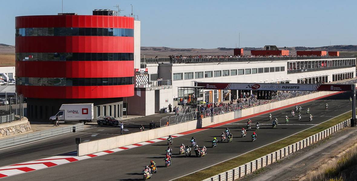 Vídeo sobre el apoyo de la Clínica Universidad de Navarra al Circuito de Los Arcos para el Mundial de Superbikes.