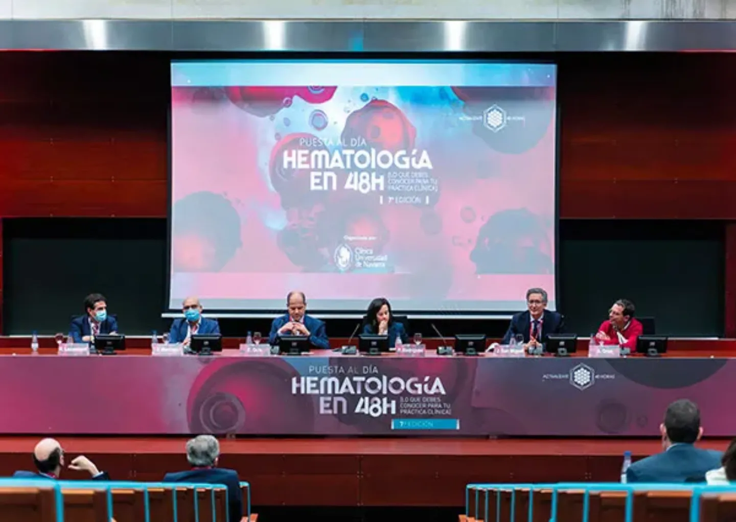 Mesa redonda. Puesta al Día en Hematología. Clínica Universidad de Navarra Imagen de la mesa redonda de las Jornadas de Puesta al día en Hematología 48 h.