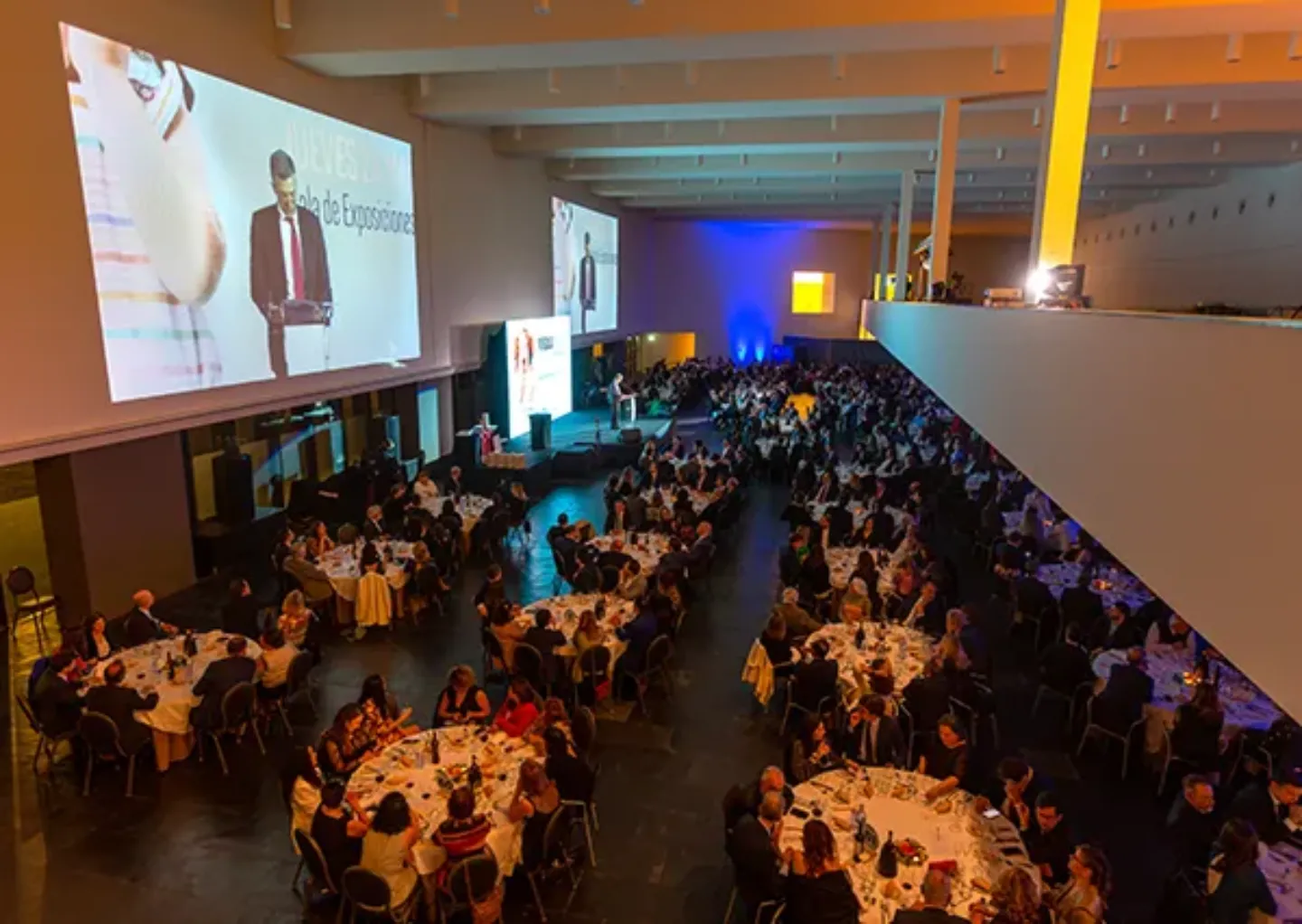 VII Gala benéfica a favor de Niños contra el Cáncer. CUN Imagen de un momento de la VII gala benéfica a favor de Niños contra el Cáncer en Pamplona. Clínica Universidad de Navarra.