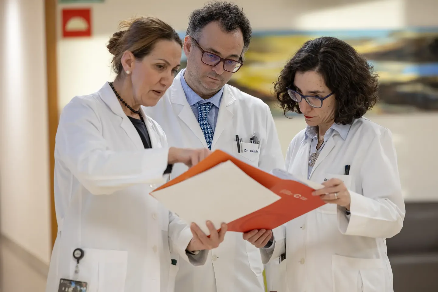 Equipo trasplante renal. Clínica Universidad de Navarra Imagen de tres especialistas responsables de coordinar los trasplantes renales. Clínica Universidad de Navarra