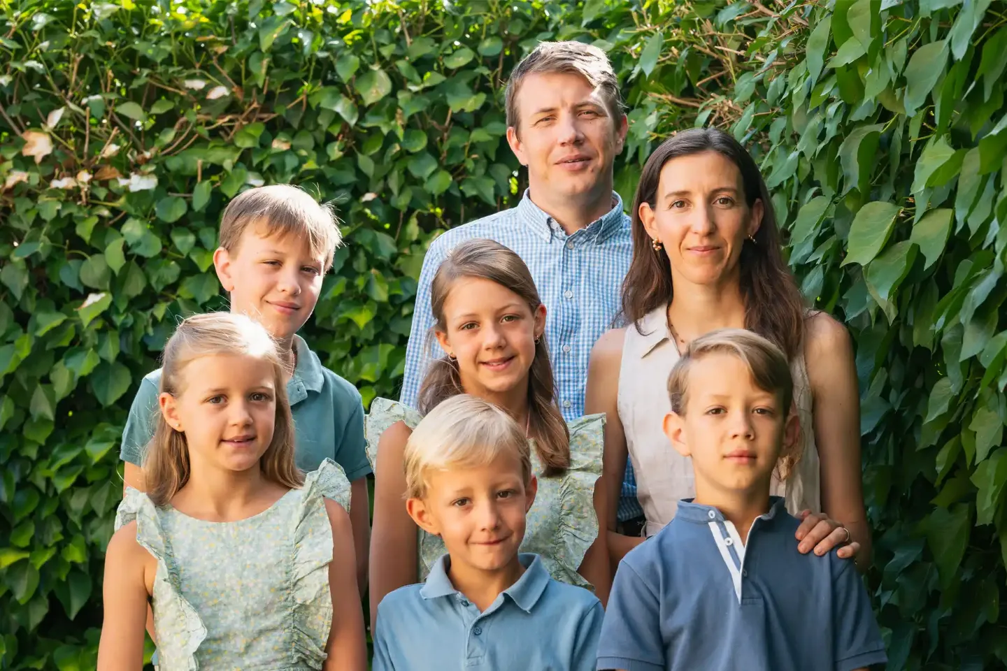 Imagen de la familia de Susana y William, pacientes del programa CUN Te Acompaña de la Clínica Universidad de Navarra.