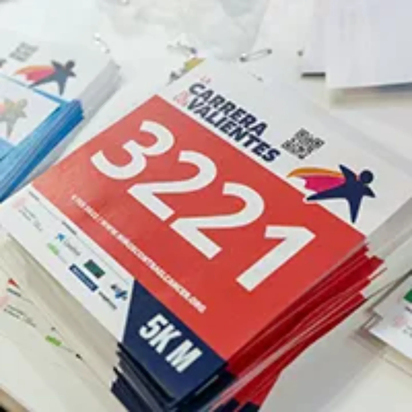 Imagen dorsales de la Carrera de los Valientes a favor de Niños contra el Cáncer. Clínica Universidad de Navarra