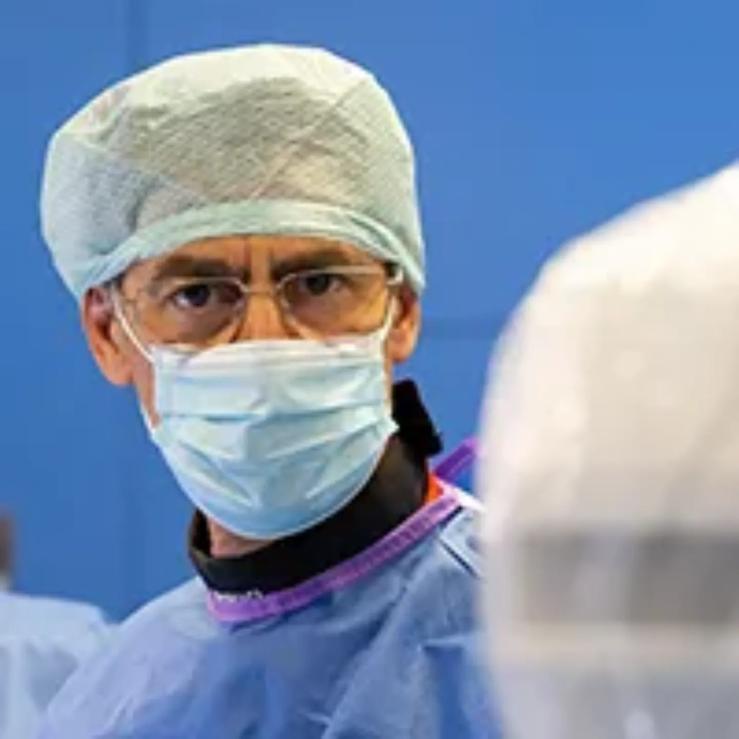 Imagen del Dr. Ruiz Salmerón realizando un cierre de orejuela. Clínica Universidad de Navarra