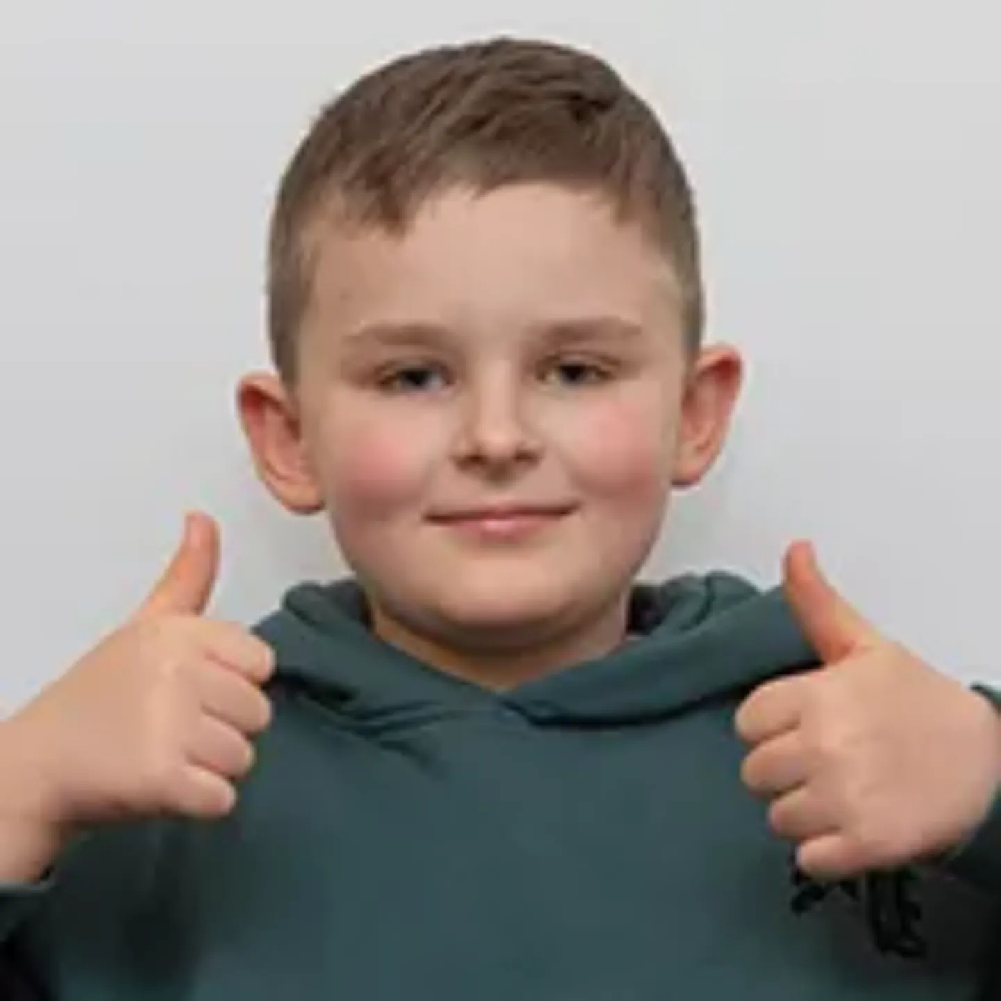 Imagen de Kostya, niño ucraniano tratado de un osteosarcoma en la Clínica Universidad de Navarra