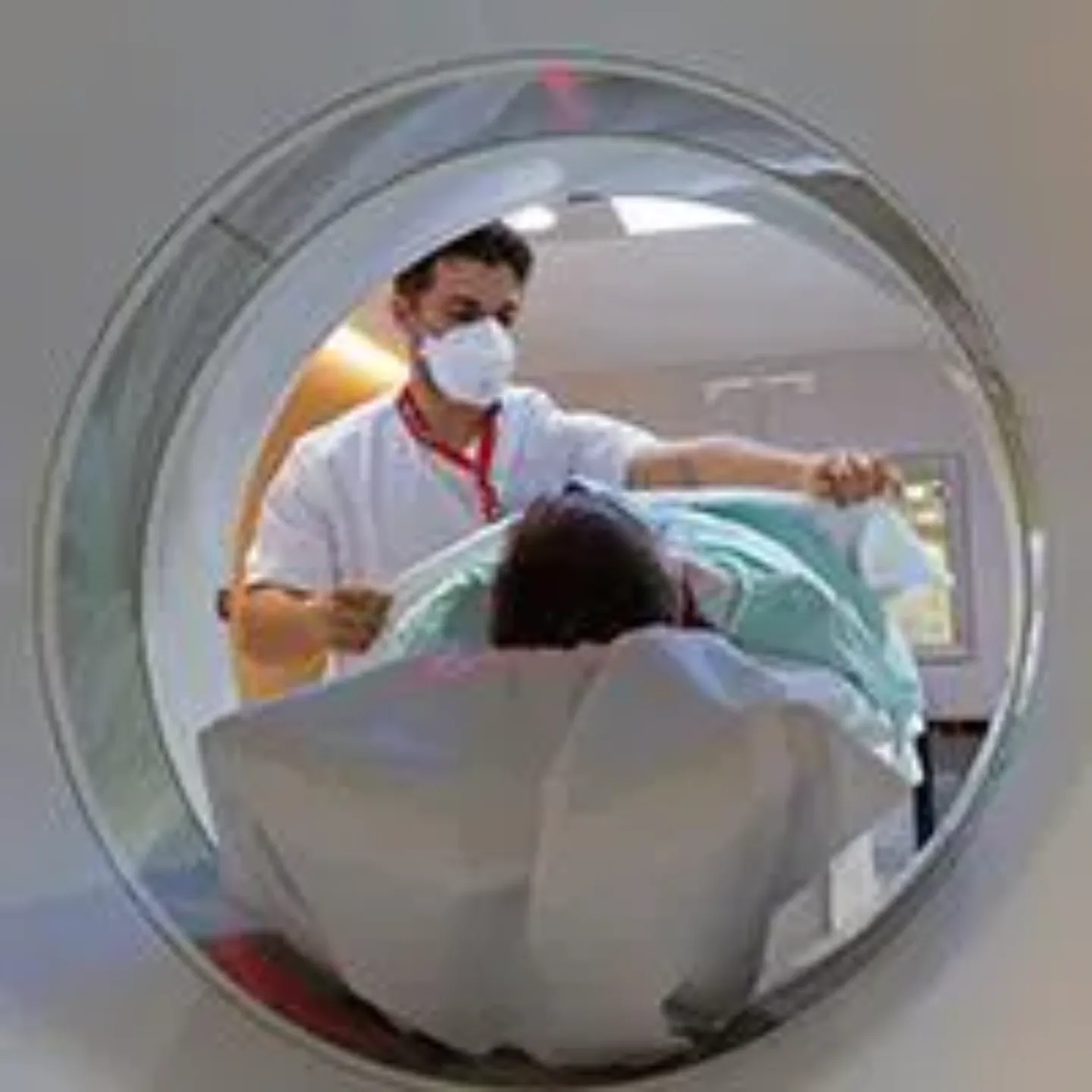 Imagen de un paciente en la resonancia magnética. Clínica Universidad de Navarra