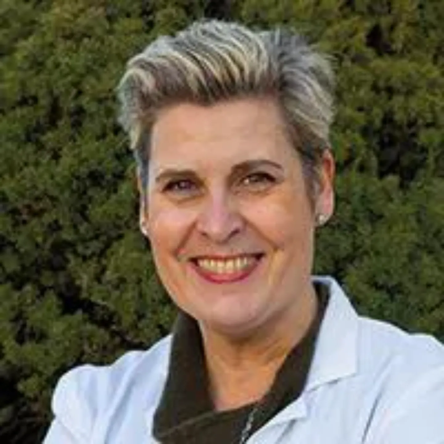 Imagen la Dra. Patiño, acreditada en Genética Médica. CUN