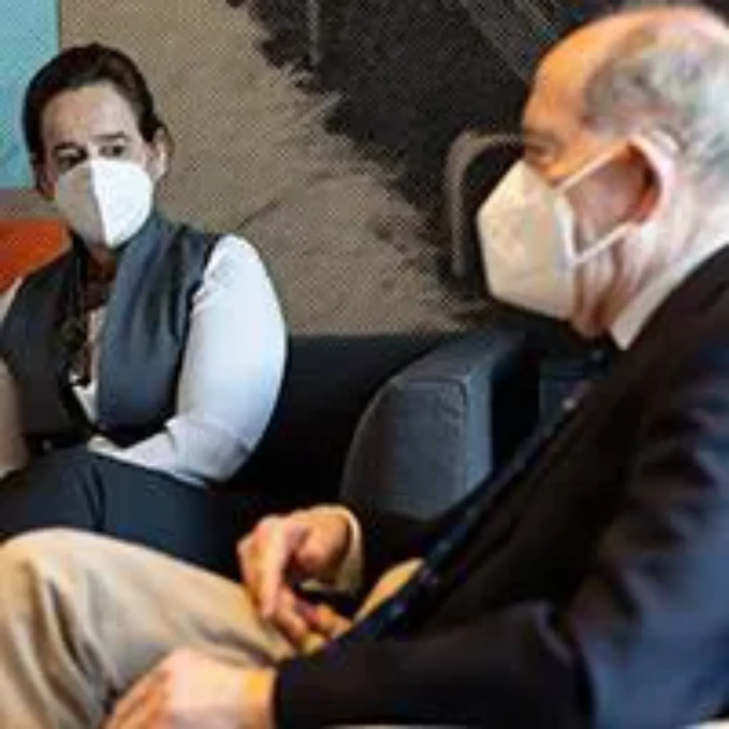 Imagen de los protagonistas de la entrevista con motivo del 60 aniversario de la Clínica Universidad de Navarra