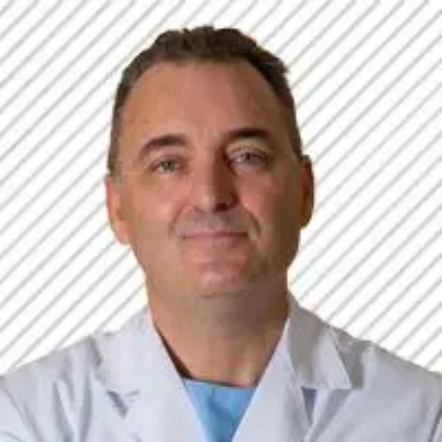 foto del Dr. Garrido para ilustrar un articulo de opinion