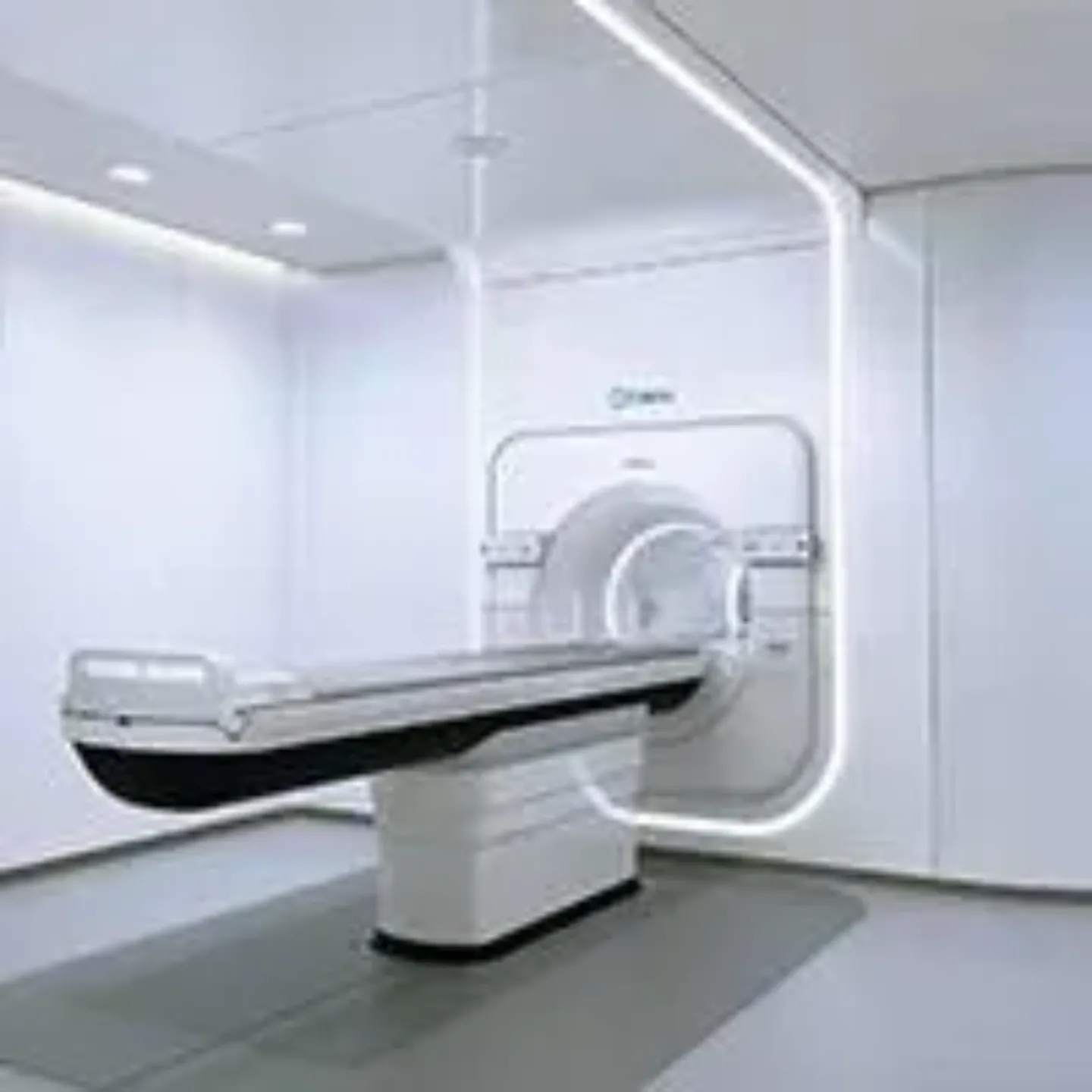 Imagen del nuevo acelerador para radioterpia en la sede de Pamplona. Clínica Universidad de Navarra.