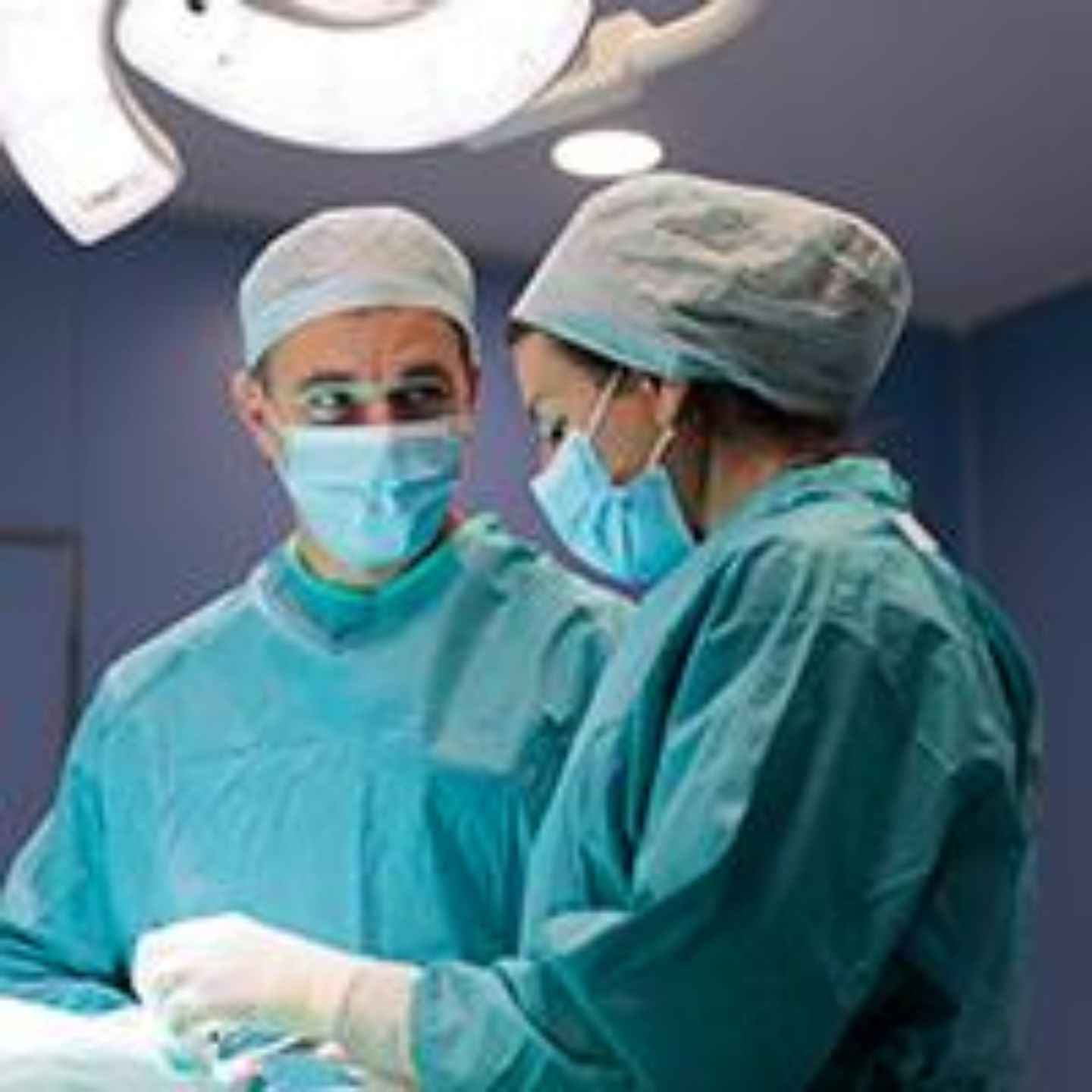 Imagen de miniatura de cirugía de equipo.