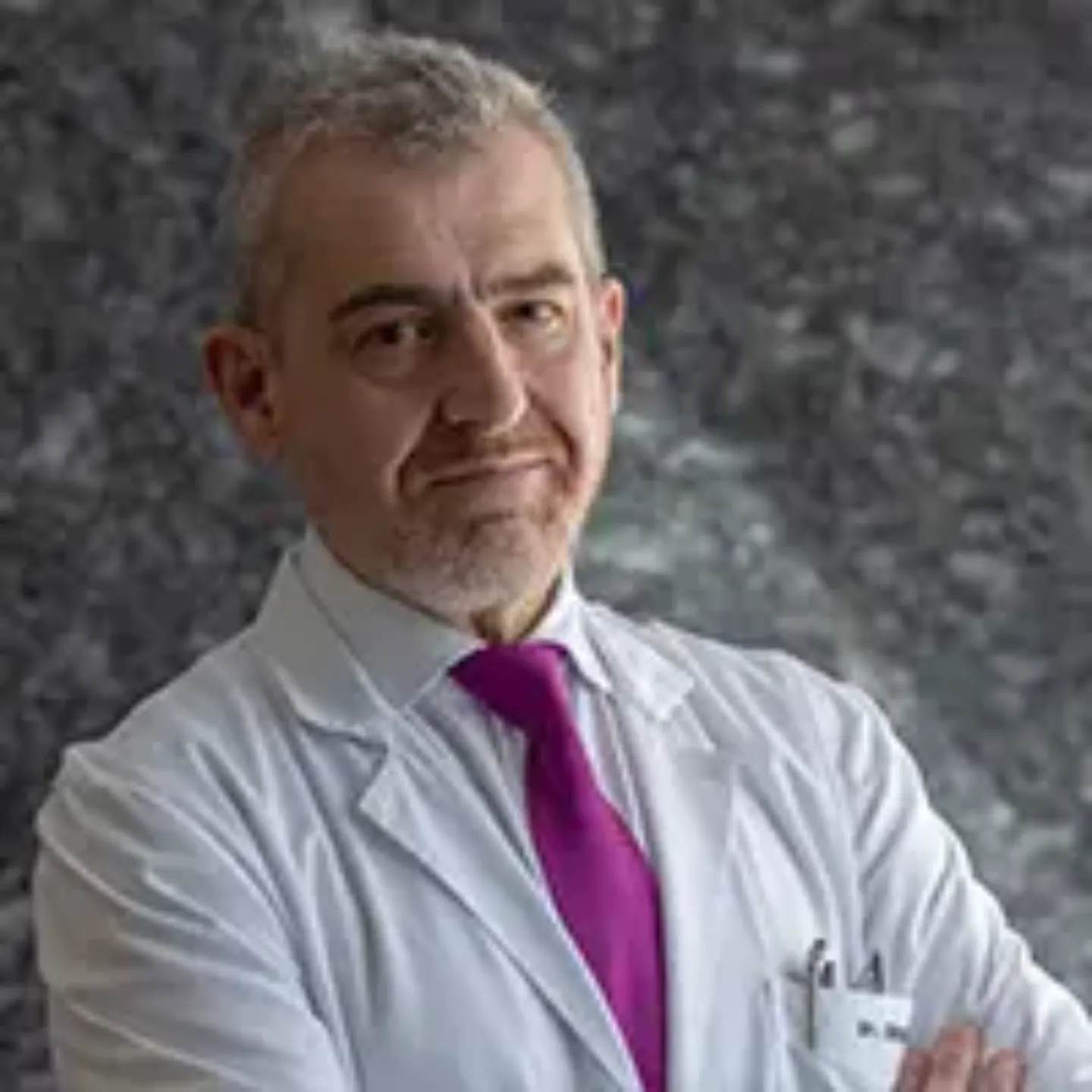 Imagen de retrato del Dr. Antonio Bazán. Clínica Universidad de Navarra.