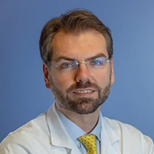 Imagen del Dr. Víctor Rodrigo Paradells, neurocirujano de la Clínica Universidad de Navarra