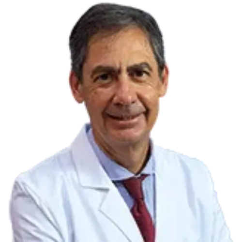 Dr. Ruiz Salmerón. Cardiólogo. CUN Imagen silueteada del Dr. Ruiz Salmerón, cardiólogo experto en el tratamiento del cierre de orejuela para prevención de ictus por la fibrilación auricular. Clínica Universidad de Navarra