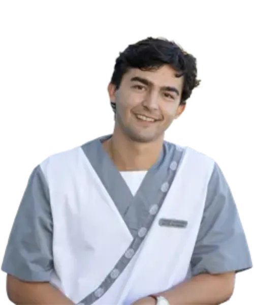 Carlos Caballero (alumno máster en Cuidados Especializados de Enfermería) Foto silueteada de Carlos Caballero, alumno del Máster en Cuidados Especializados de Enfermería de la Universidad de Navarra.