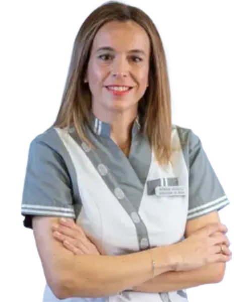 Silueta Mónica Vázquez Foto silueteada de Mónica Vázquez, directora de Desarrollo del Área Profesional e Investigación en la Clínica Universidad de Navarra