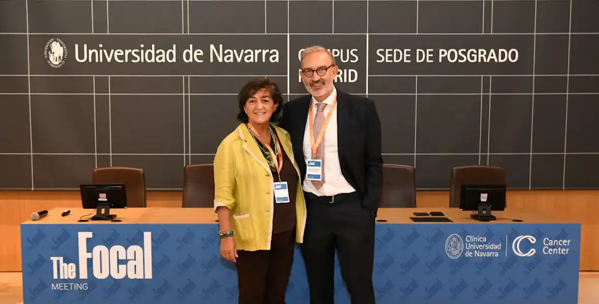 La Dra. Carmen González Enguita, presidenta de la Asociación Española de Urología, junto al Dr. Bernardino Miñana, coordinador del Área de Cáncer de Próstata del CCUN y organizador de The Focal.  