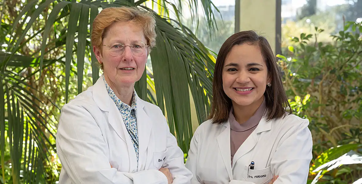 Dra. Frübeck y Dra. Perdomo, publicación en The Lancet sobre obesidad