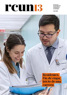 Imagen de la portada de la revista nº13 de nuestros residentes, conoce cómo es hacer la formación en la Clínica Universidad de Navarra.