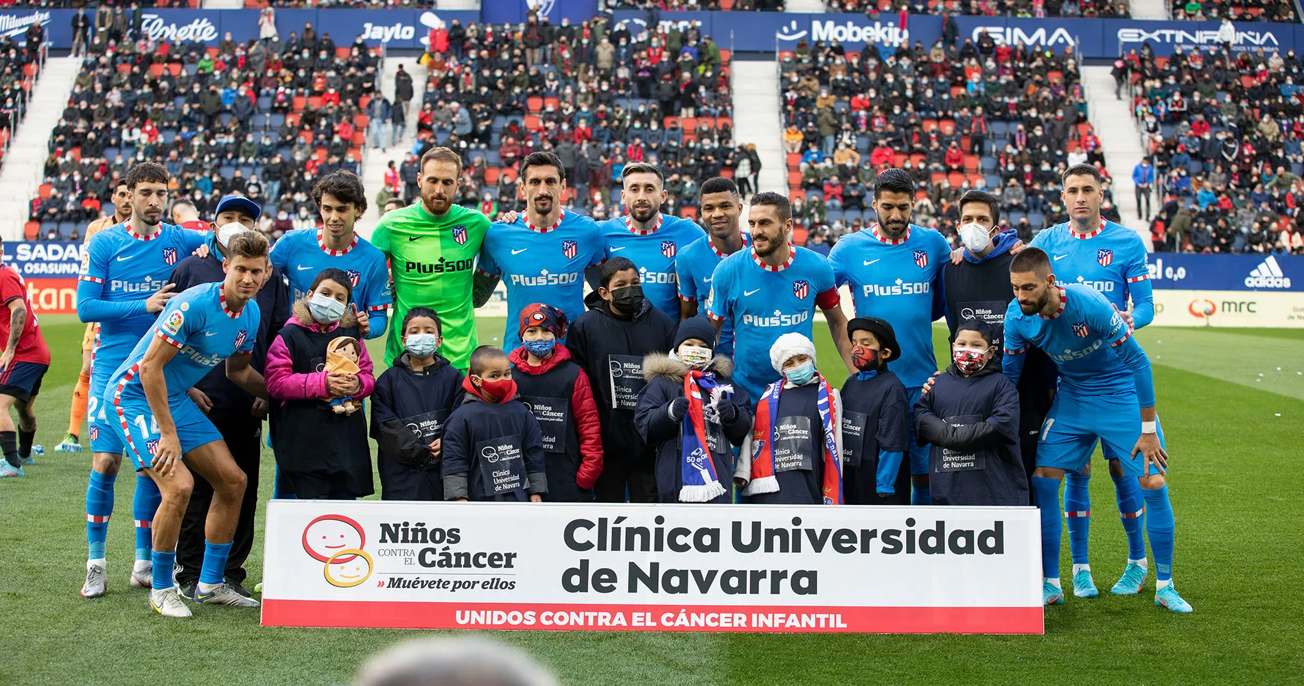 Osasuna y Niños contra el Cáncer. CUN Imagen del partido solidario de Osasuna a favor de Niños contra el Cáncer.Clínica Universidad de Navarra.