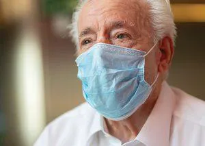 José. Paciente con cáncer epidermoide de piel. Clínica Universidad de Navarra Imagen de José, paciente con cáncer epidermoide de piel tratado con inmunoterapia en la Clínica Universidad de Navarra