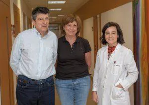 Dra. Rodríguez Otero con Luis y su esposa