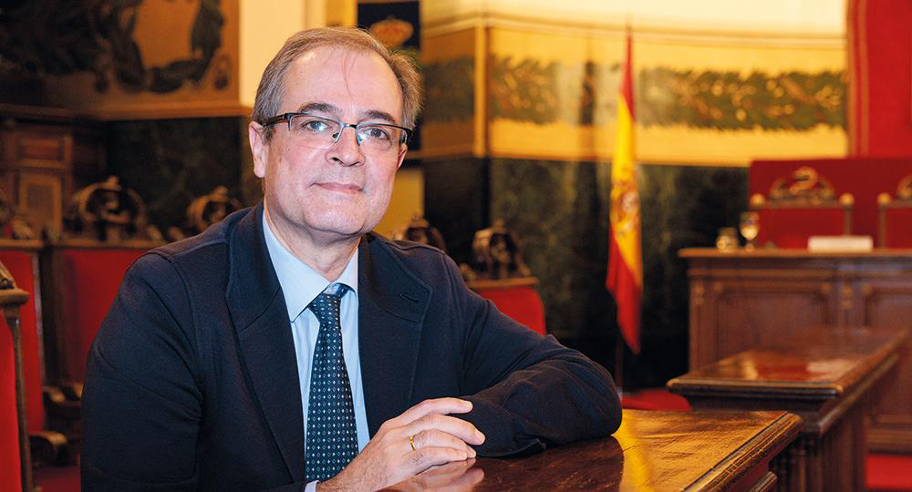 bernardo-hontanilla El Dr. Hontanilla tras dar una charla en la Real Academia Nacional de Medicina.