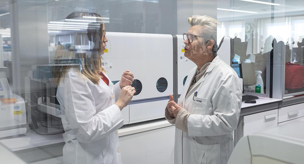 genomica La genética y la clínica se complementan con la bioquímica y la anatomopatología para dar un enfoque completo.