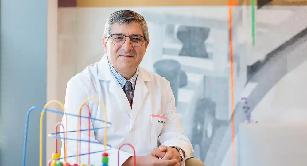 Dr. José Manuel Moreno. Pediatría. Libro aprender a comer Imagen del Dr. José Manuel Moreno, director de Pediatría de la Clínica Universidad de Navarra en Madrid, que ha escrito el libro 'A comer también se aprende'.